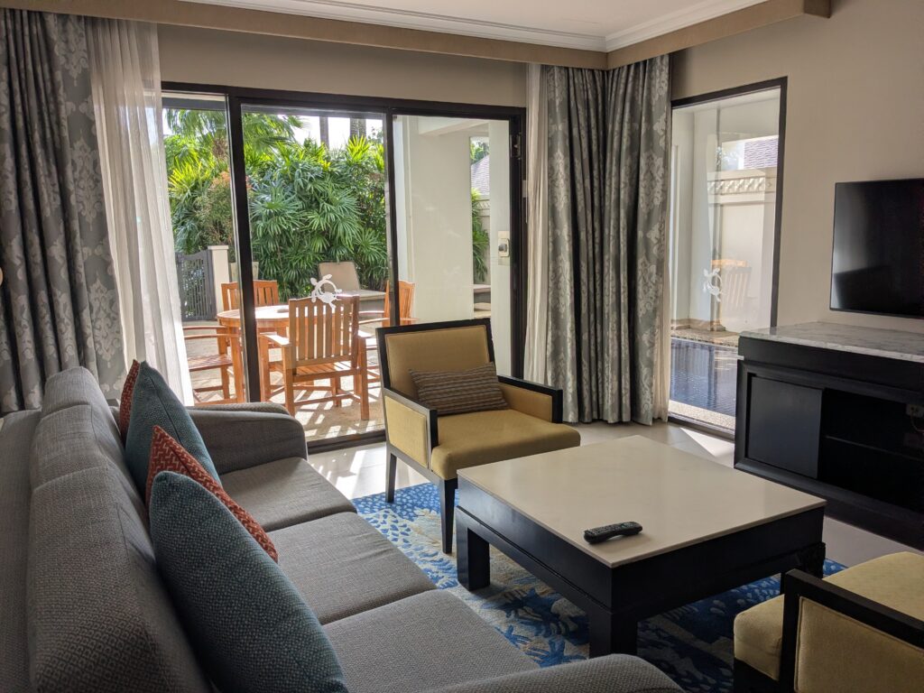 marriott phuket pool